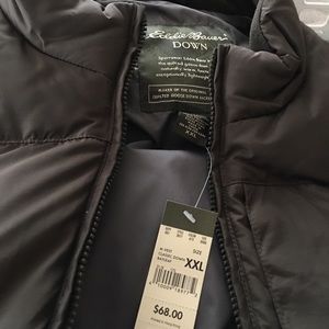 NWT Men’s Eddie Bauer down vest